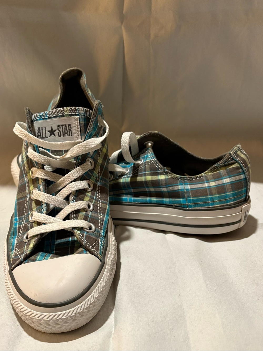 Converse Chuck Taylor All Star, Low-Top, brown and teal plaid, US size 8 M/ 10 W
